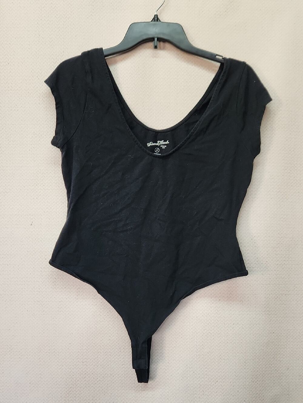 🚨2/$25 or 5/$50🚨Universal Thread Black Short Sleeve Scoop Neck Bodysuit